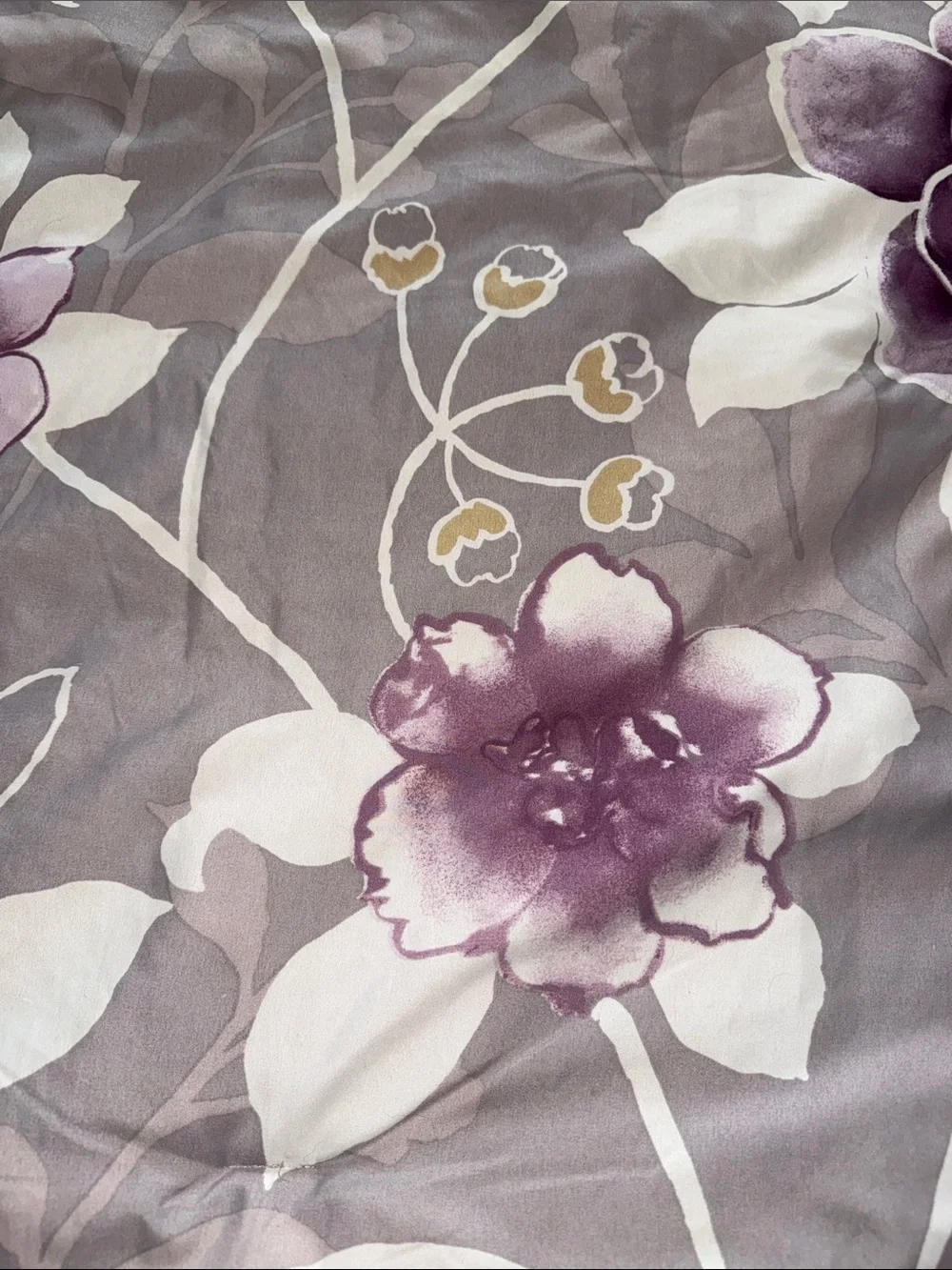 Vintage Lavender White Floral Flowers King Size Comforter 104X92 in Soft Fluffy